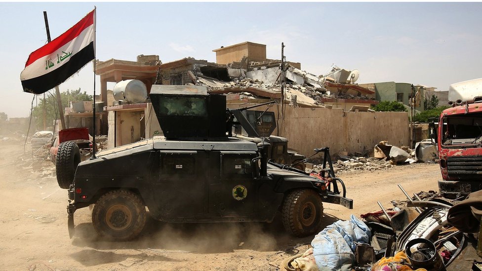 رئيس أركان الجيش العراقي: إتمام عملية استعادة الموصل بالكامل في غضون أيام -  BBC News عربي