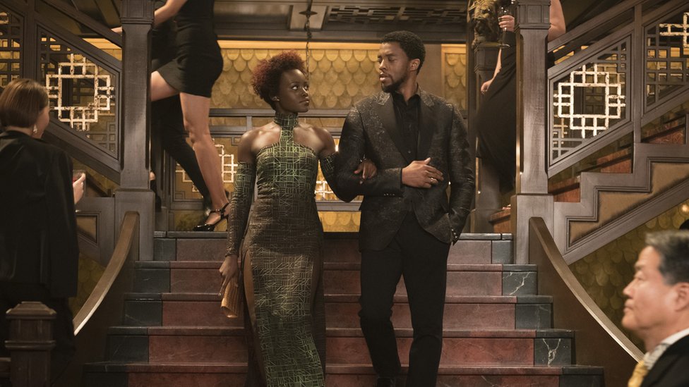 Lupita Nyong'o y Chadwick Boseman en Black Panther (Foto: Marvel/Disney)