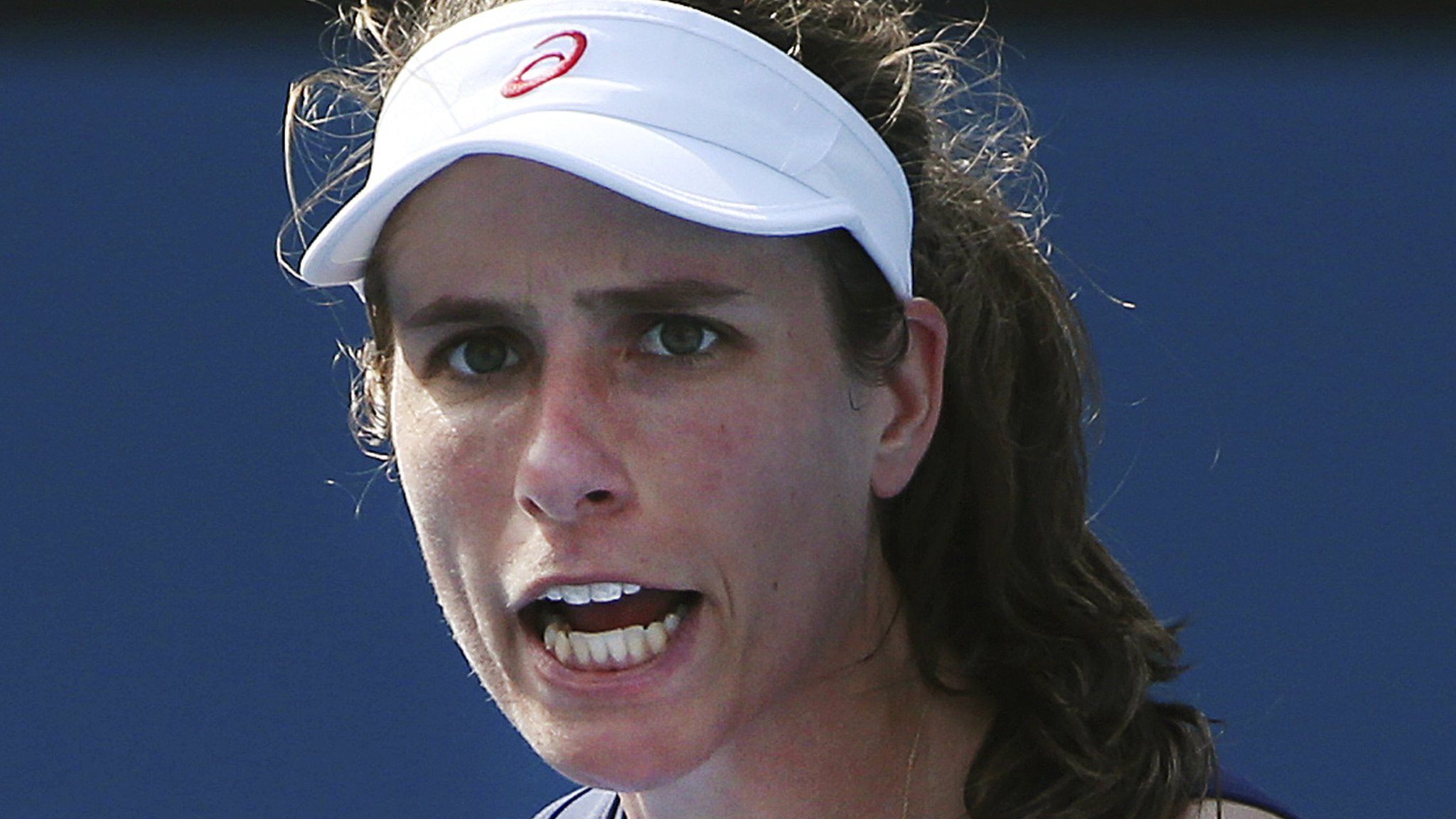 Sydney International: Johanna Konta beats Daria Gavrilova to reach quarter-finals