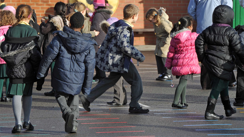 Obesity in schools: Parents 'must not abdicate duties'