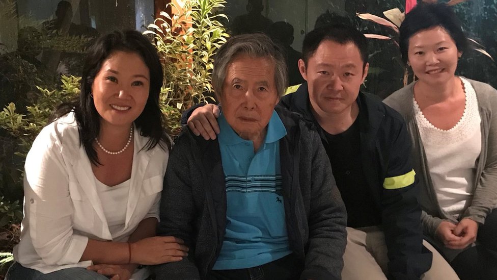 Keiko, Alberto y Kenji Fujimori