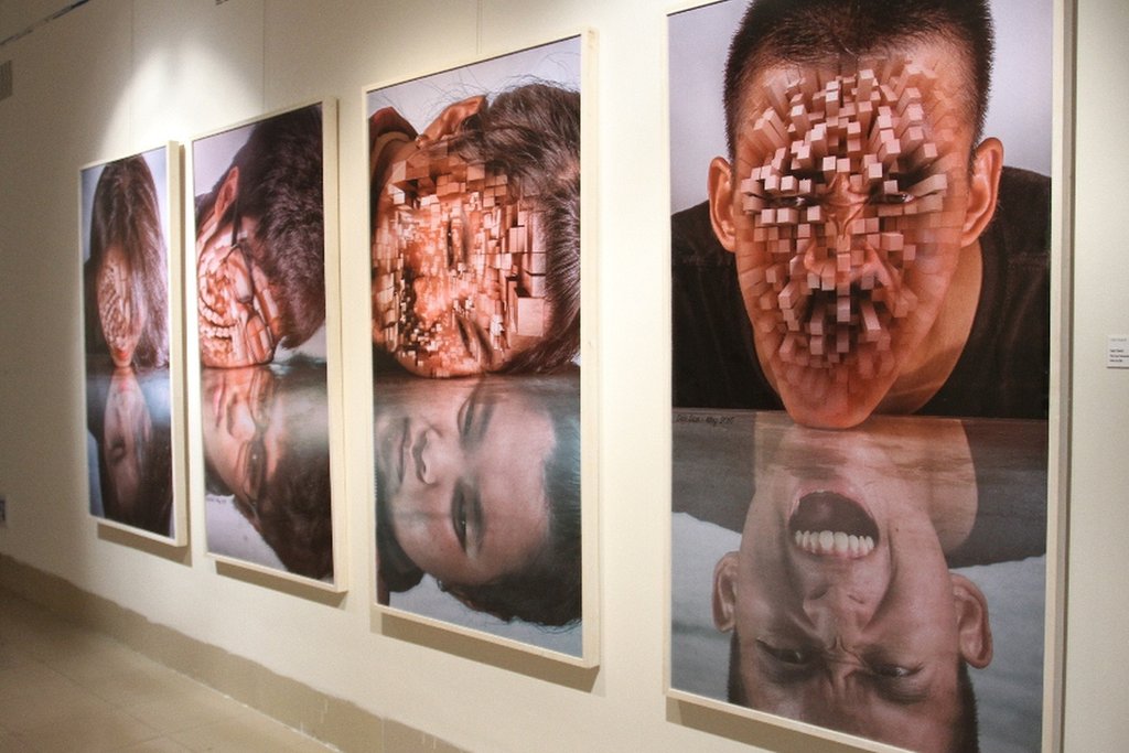 Onam va dadam qizini jinsiy aloqa qilishga majburlagan