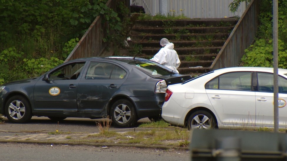 Witness appeal over knife attack after Glasgow car chase