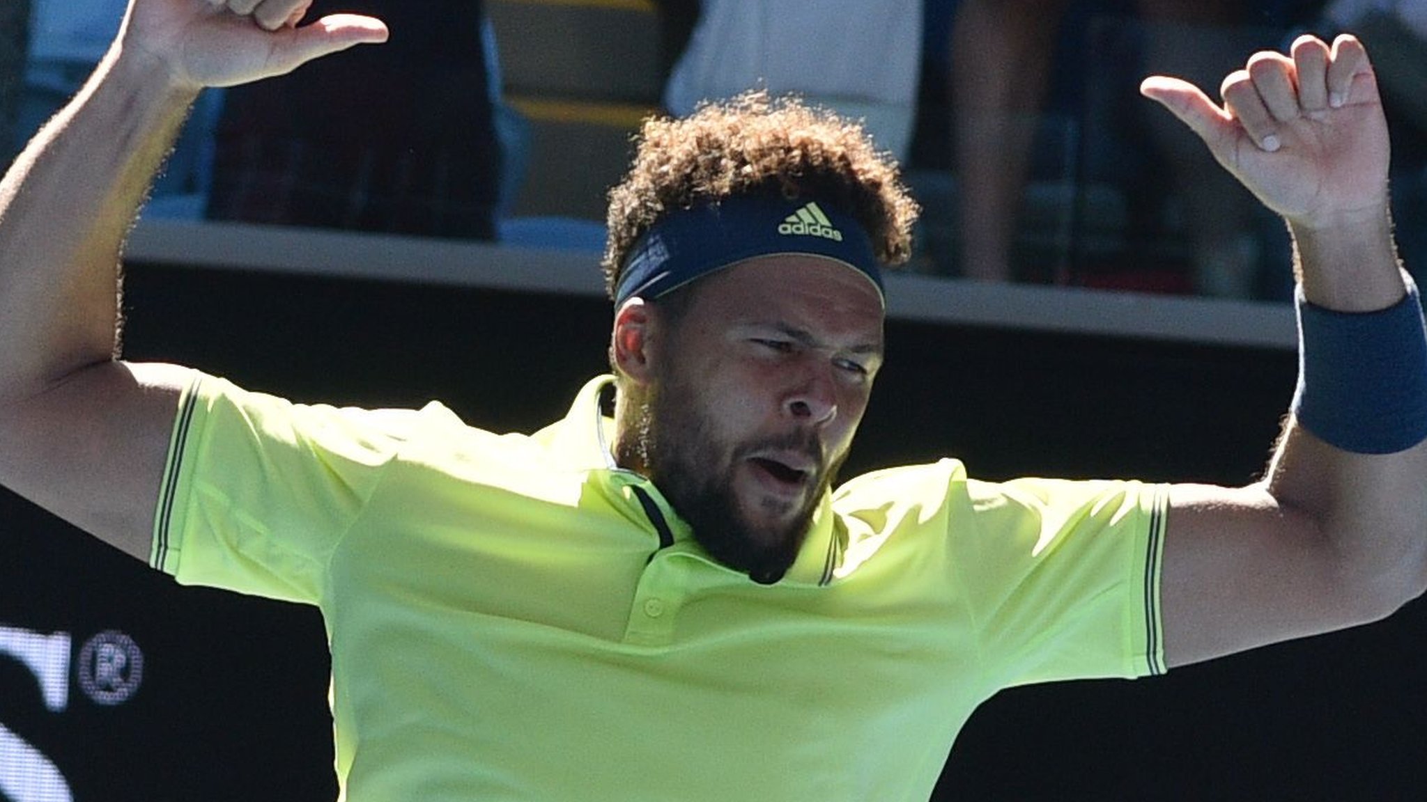 Tsonga beats Shapovalov in five-set thriller