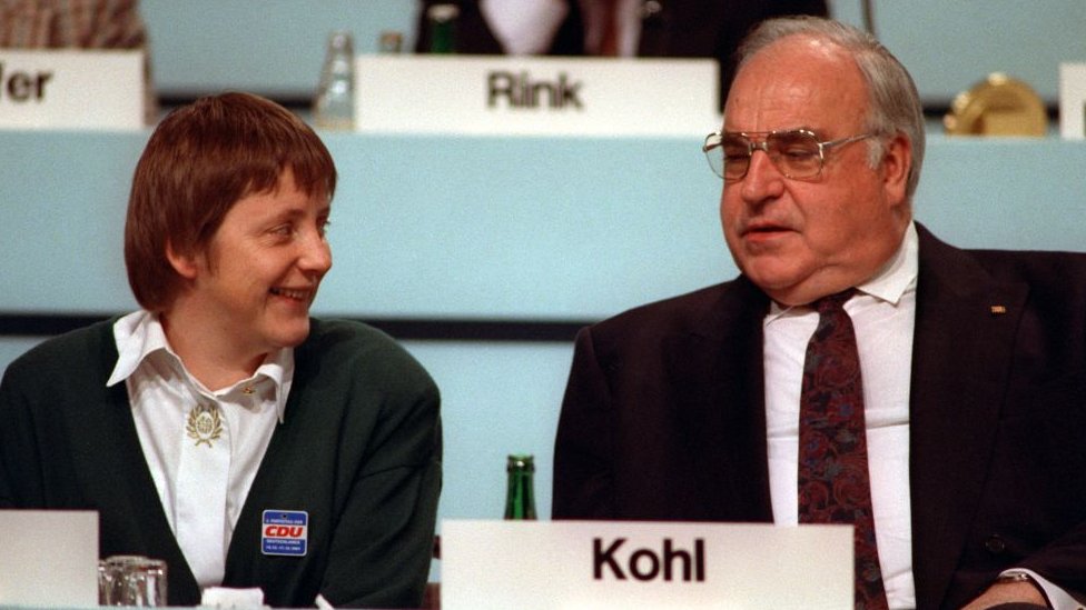 Ángela Merkel y Helmjt Kohl.