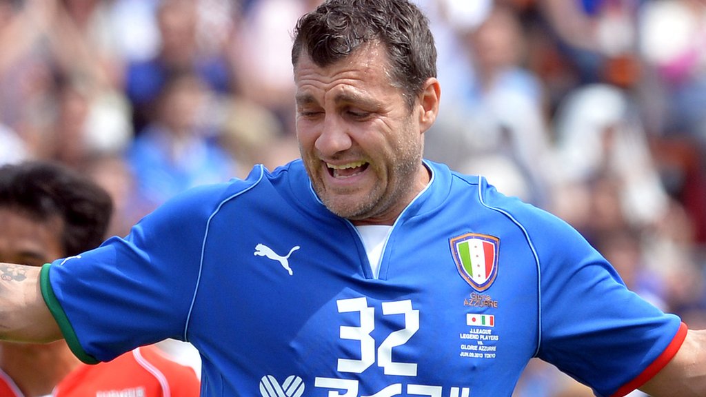 Christian Vieri - Khẩu Pháo Ý Một Thời Những Kỷ Niệm Vàng của Một Thần Tốc Trong Lịch Sử Bóng Đá Ý