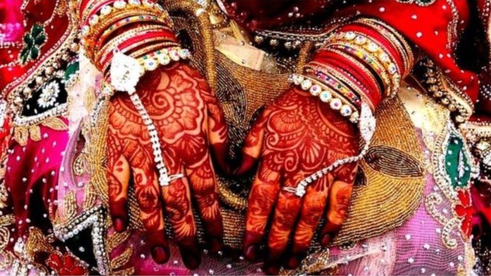 MMF jinsiy aloqa YouTube Qorqinchli filmlarda kokraklar