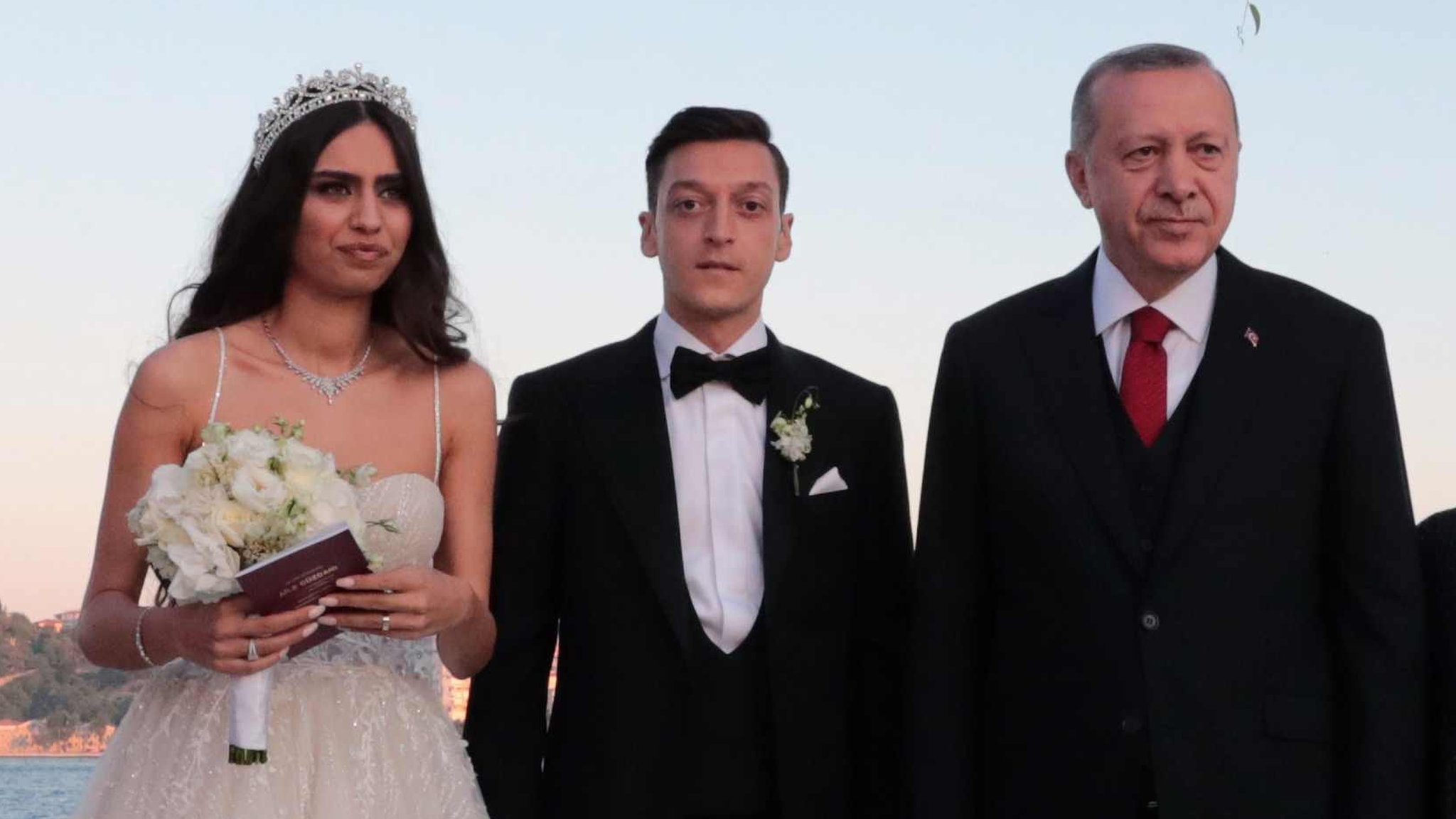 Turkey president Erdogan na best man for footballer Mesut Ozil wedding -  BBC News Pidgin