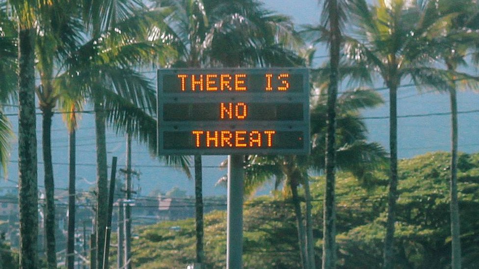 لافتة تؤكد عدم وجود خطر صاروخي في هاواي