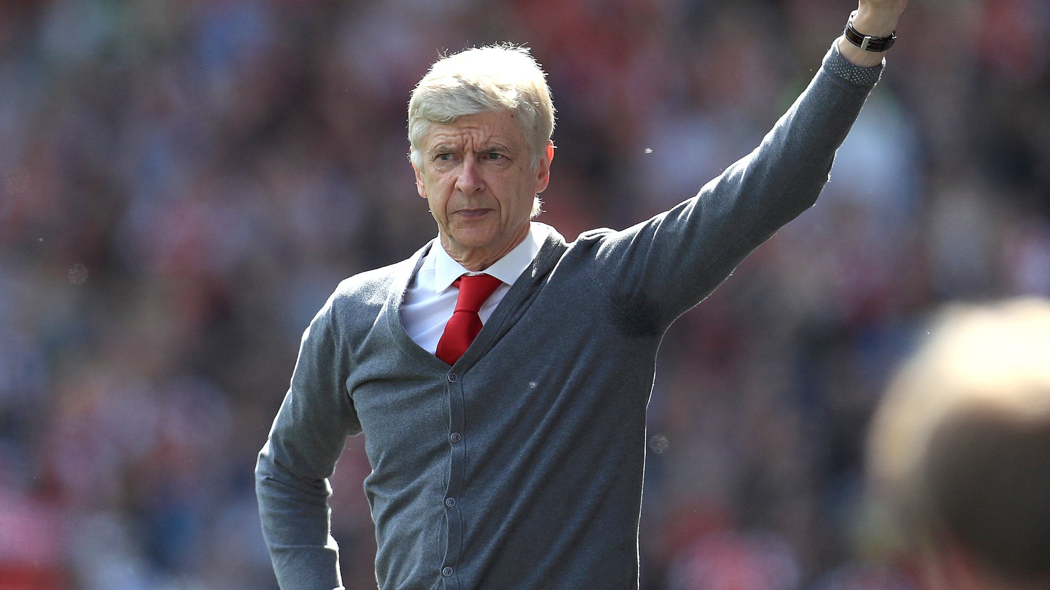 Wenger considers Japan return - Sunday's gossip