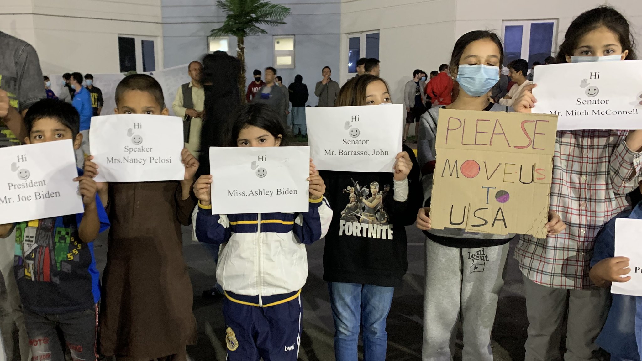 UAE arbitrarily detaining 2,400 Afghans - report
