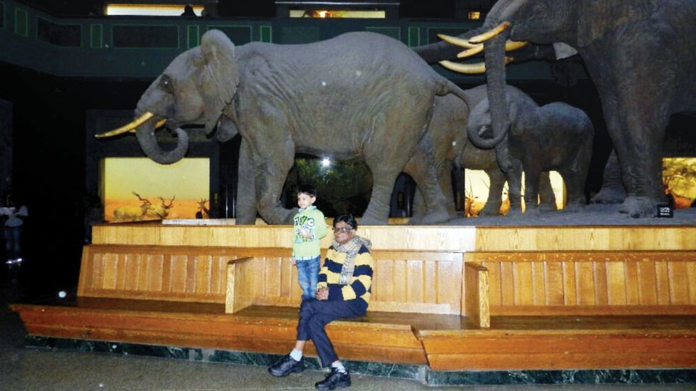 Ginekolog qabuli (18-rasm) Katta eshakli va busty Emi Anderssen bilan kuchli sikish