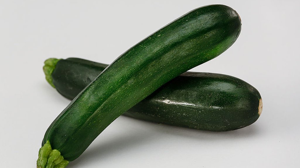 Onlayn yosh qizlar bilan jinsiy aloqa haqida maxsus porno filmlar