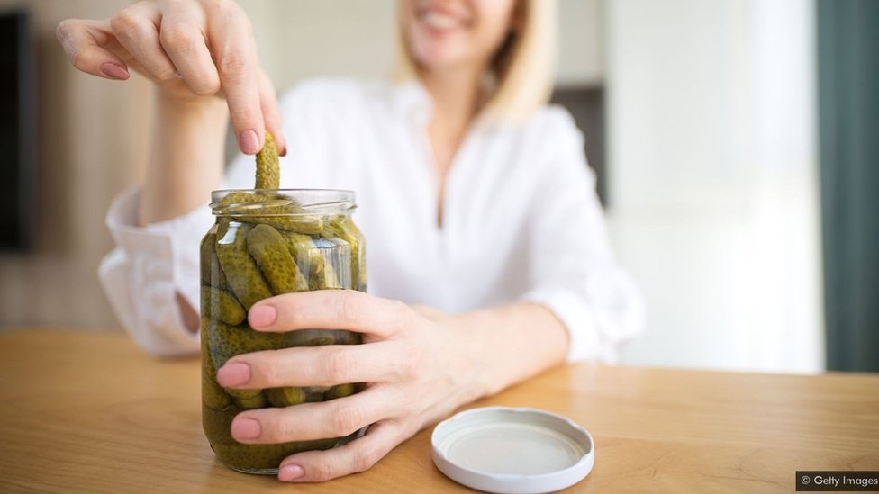 Ayollar xonasida yashirin kamera onlayn Katta jinsiy olatli Moskva transseksuallari