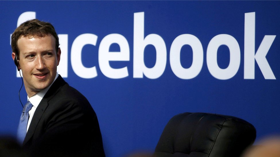 ザッカーバーグ氏「フェイスブックを率いるべきは今でも自分」 - BBC