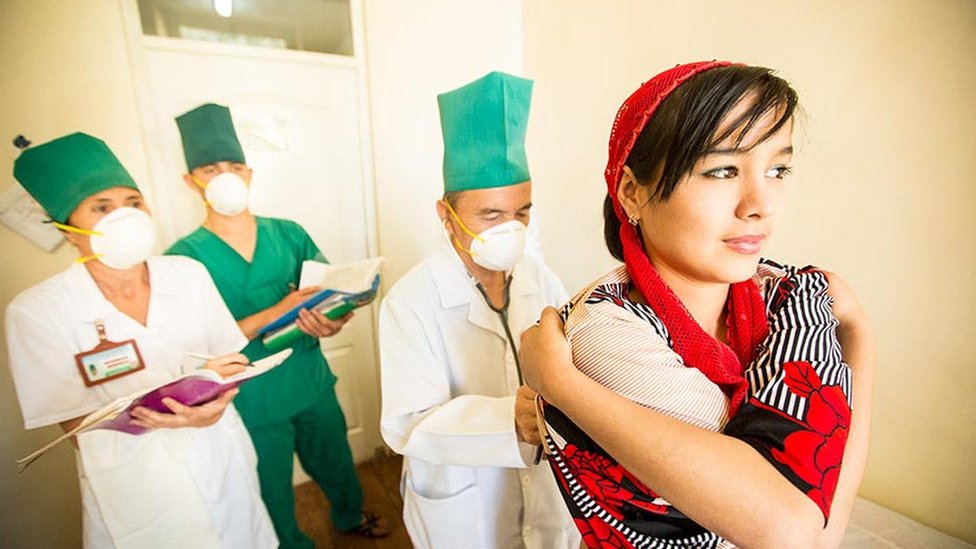 Porno video meni spermadan kasal qiladi