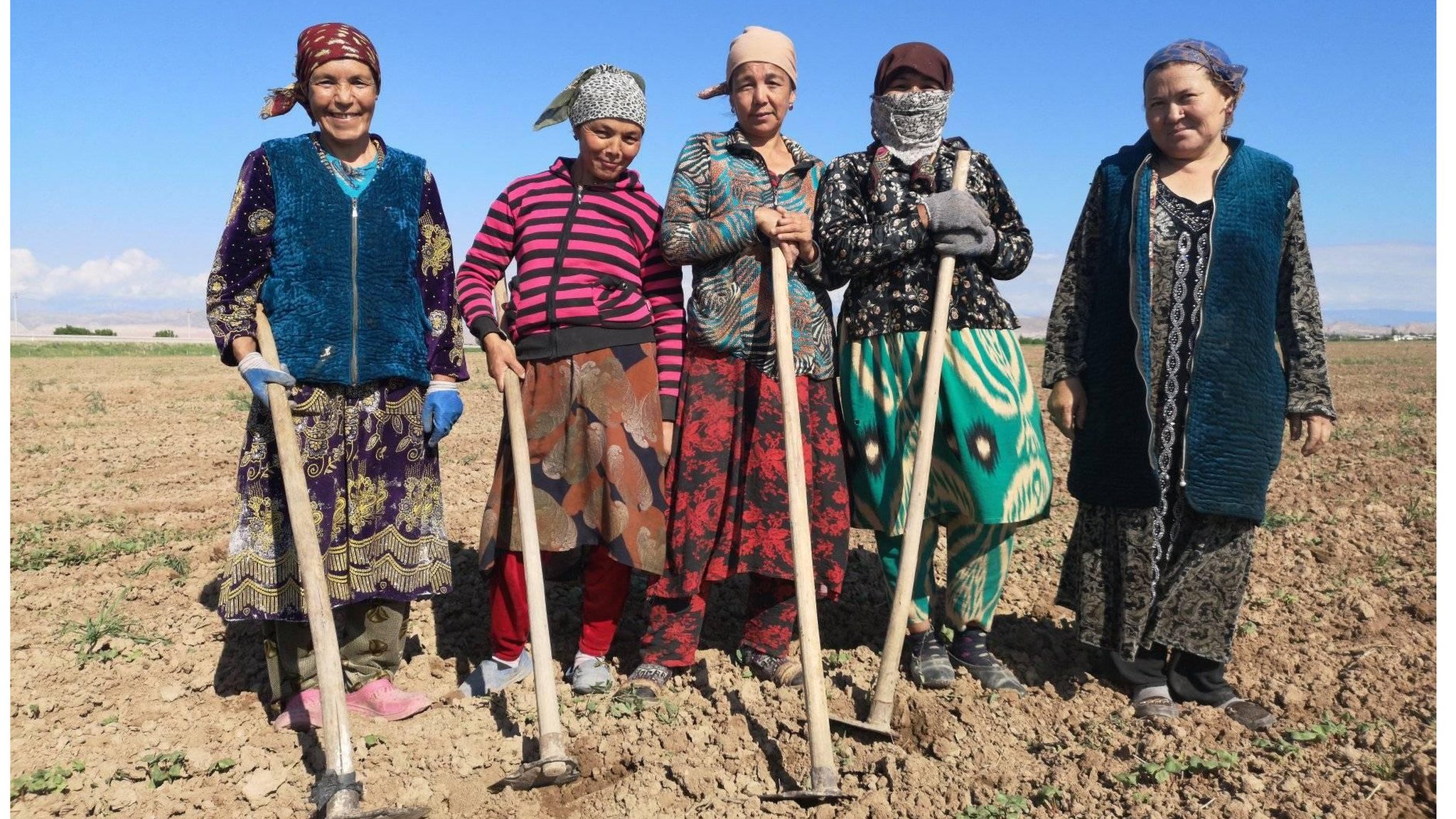 Porno onasi oglini shkafini varaqlayotganda ushlab oldi