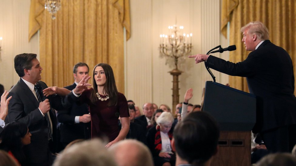 米CNNがトランプ氏を提訴 ホワイトハウス特派員の入館許可証はく奪