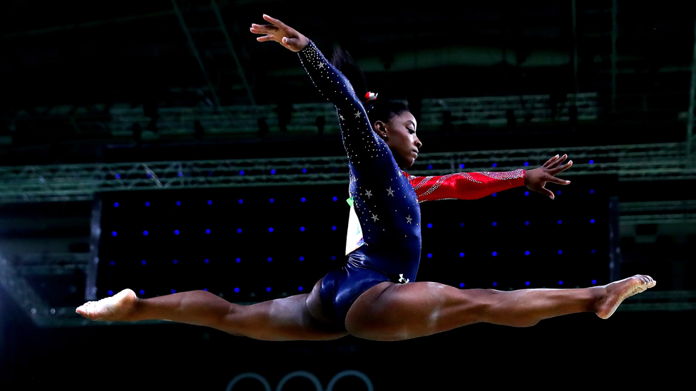 Mundial de Ginástica Artística: Simone Biles resgata padrão de