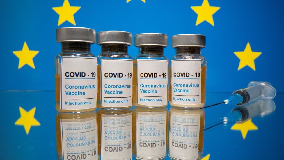 Lo que las mujeres embarazadas o que amamantan deben saber sobre la vacuna  contra el COVID-19, Centro de Recursos del Coronavirus