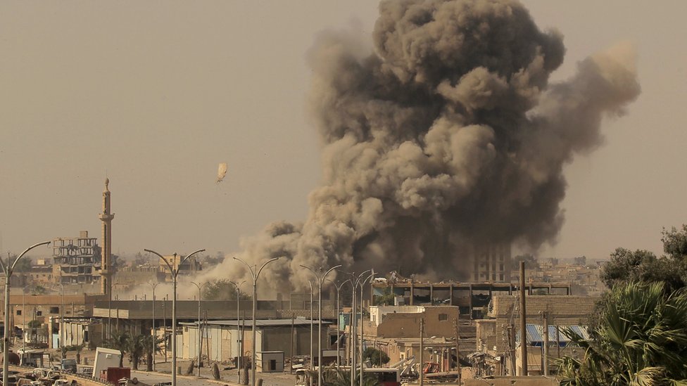 قصف لحي مدني في الموصل