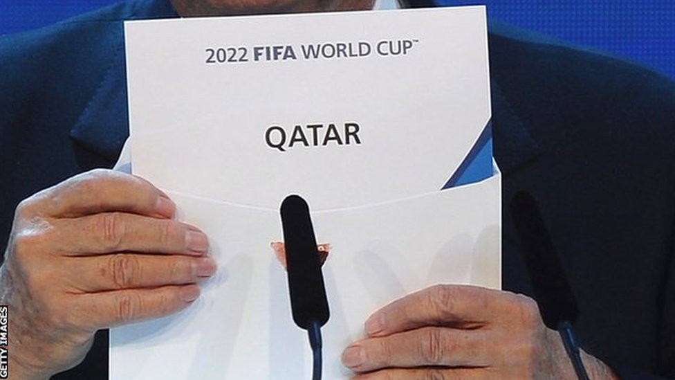 كأس العالم مسؤولون سابقون بالفيفا تلقوا رشى للتصويت لروسيا وقطر لتنظيم المونديال Bbc News عربي