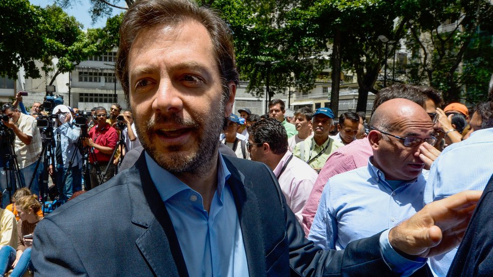 Condenan a alcalde opositor en Caracas por permitir protestas Condenan a alcalde opositor en Caracas por permitir protestas