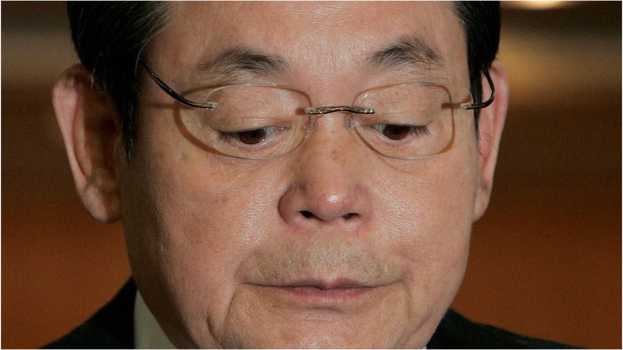 サムスンの李会長、78歳で死去 小さな貿易会社を韓国一の大企業