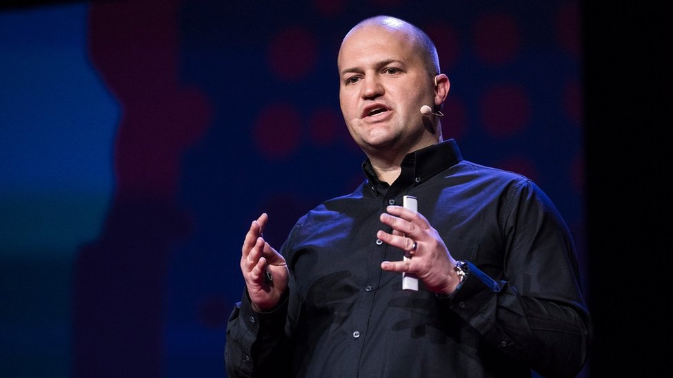 Bitcoin boss urges cautious investment
