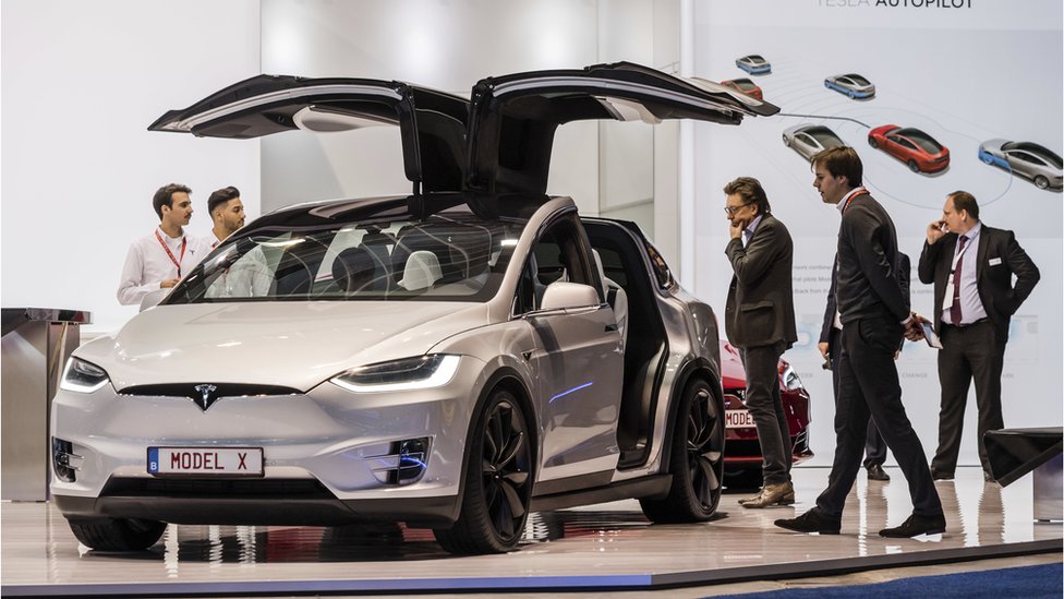 在今年1月的歐洲車展上的特斯拉Model X