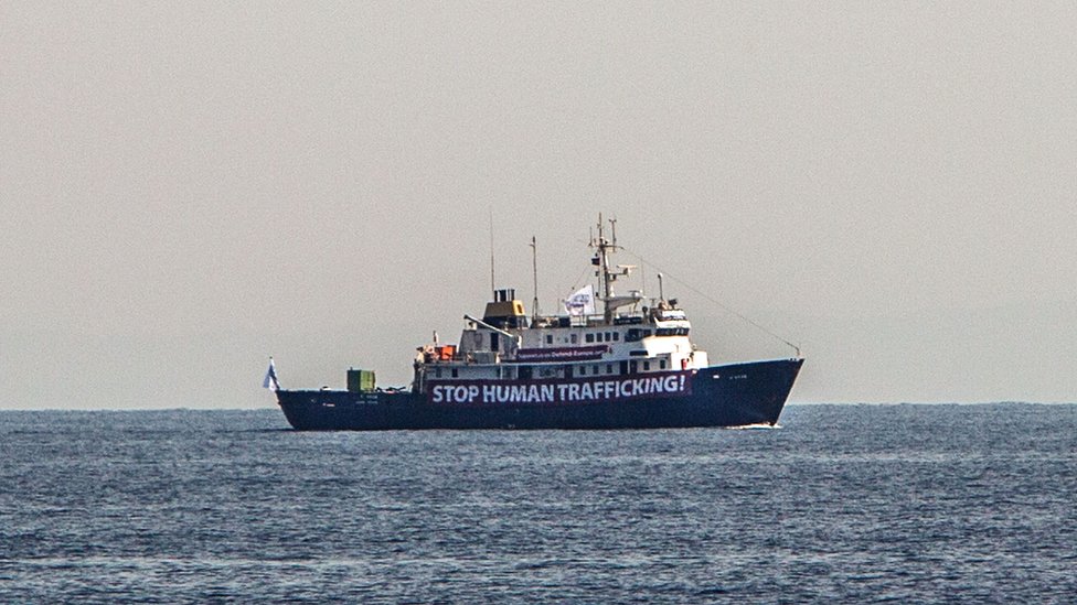 صورة للسفينة سي ستار وهي تبحر قبالة سواحل ليبيا