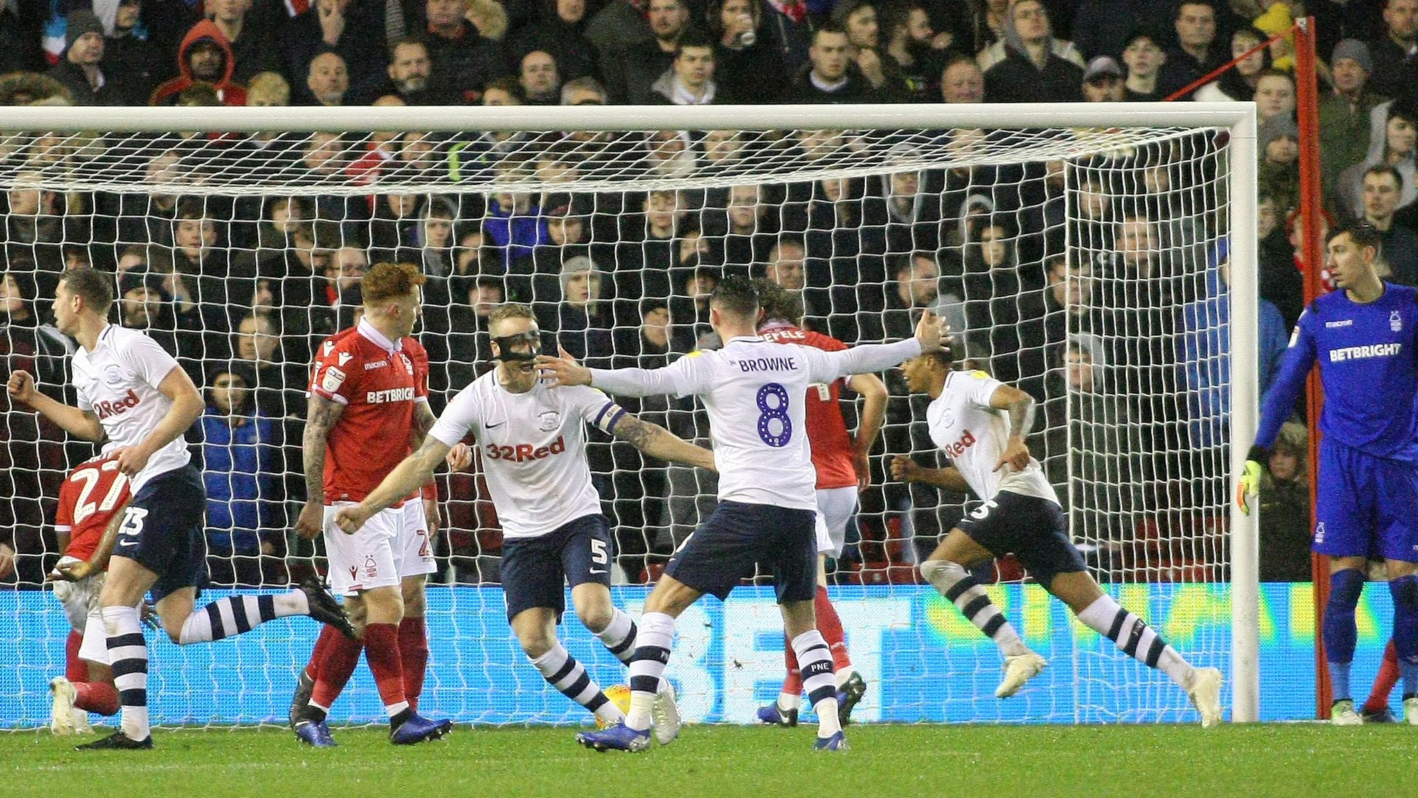 Nottingham Forest 0-1 Preston North End: Lewis Moult goal secures away win