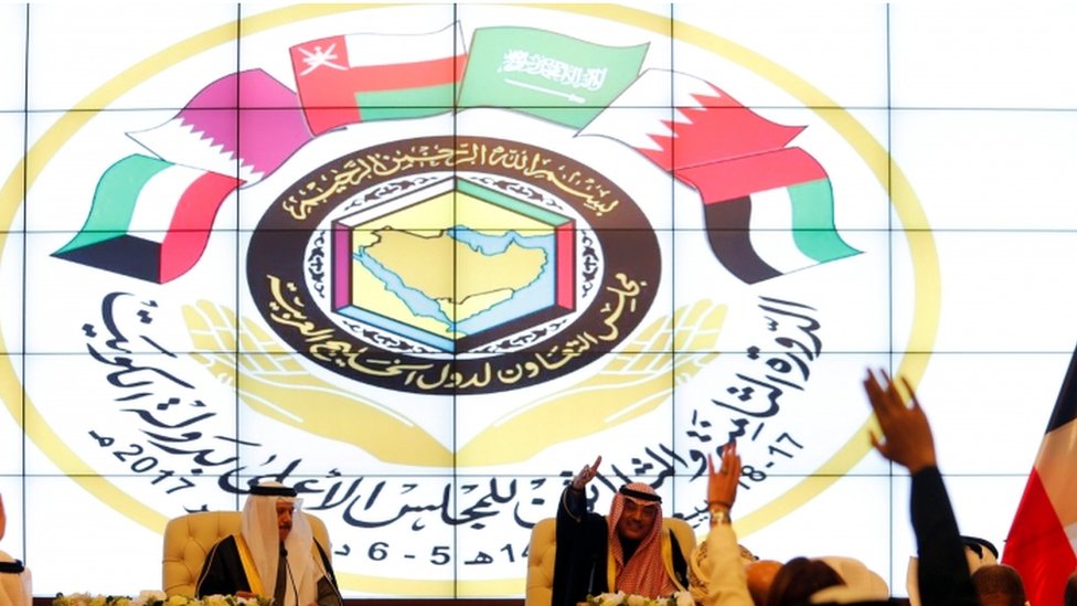 ناشد عبد اللطيف بن راشد الزياني الأمين العام لمجلس التعاون الخليجي بالوحدة بين أعضائه.