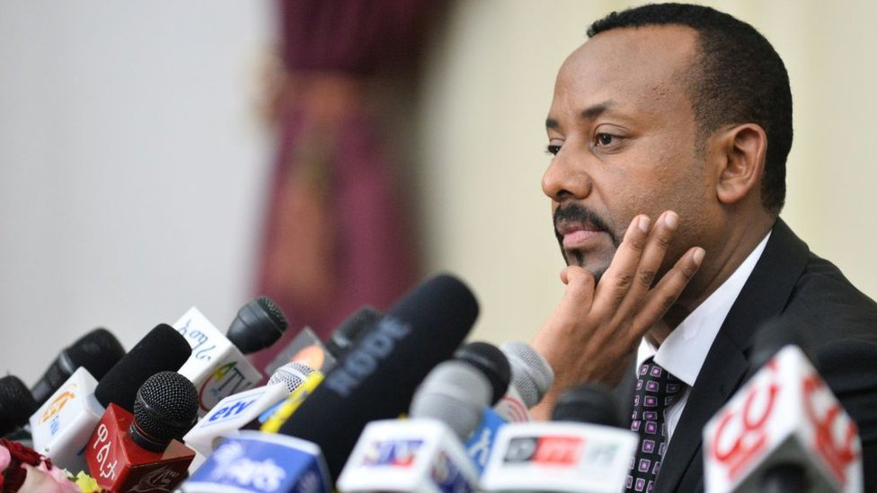 Mushuk, klitoris va vaginaning porno fotosuratlari