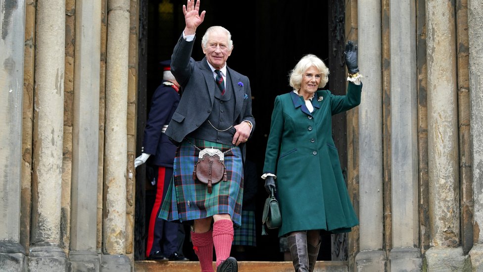 Does Scotland want its kilted king?