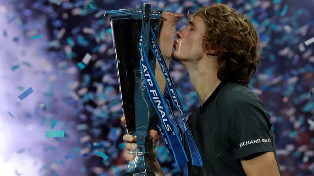 _104392222_zverev_kiss_reuters.jpg