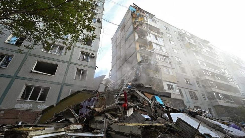 恐ロシア ザポリッジャ市にミサイル、13人死亡 「ロシアが攻撃」とウクライナ