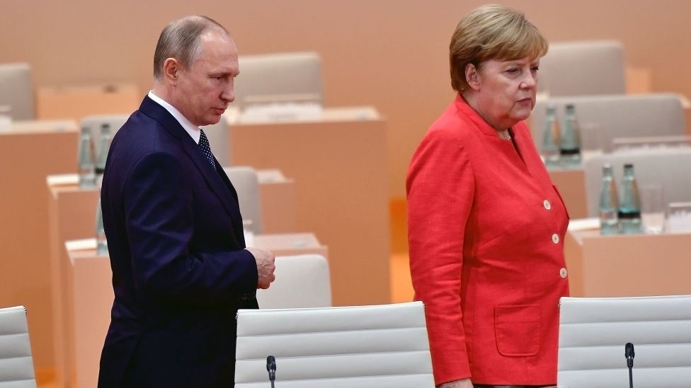 Merkel y Putin.