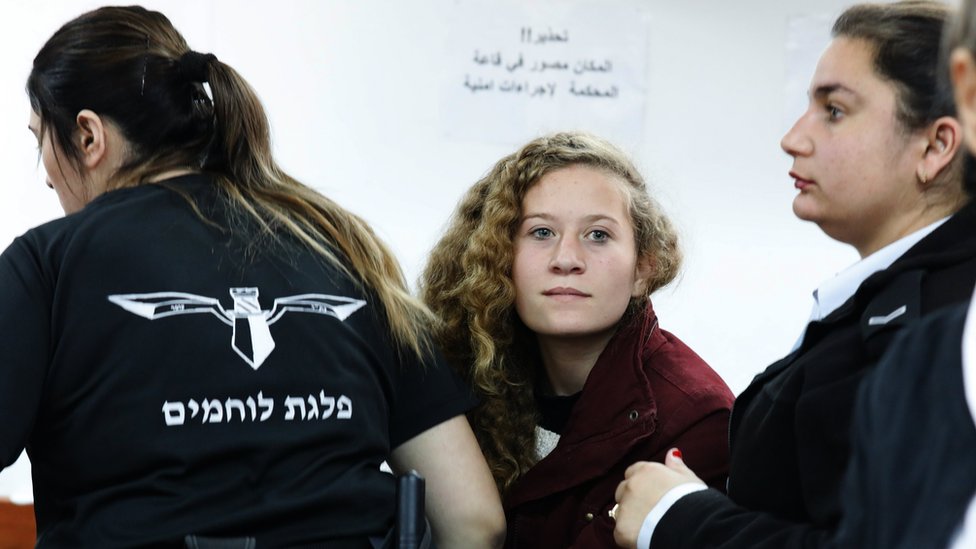 Ahed Tamimi, perempuan 'berani' Palestina yang menampar tentara Israel