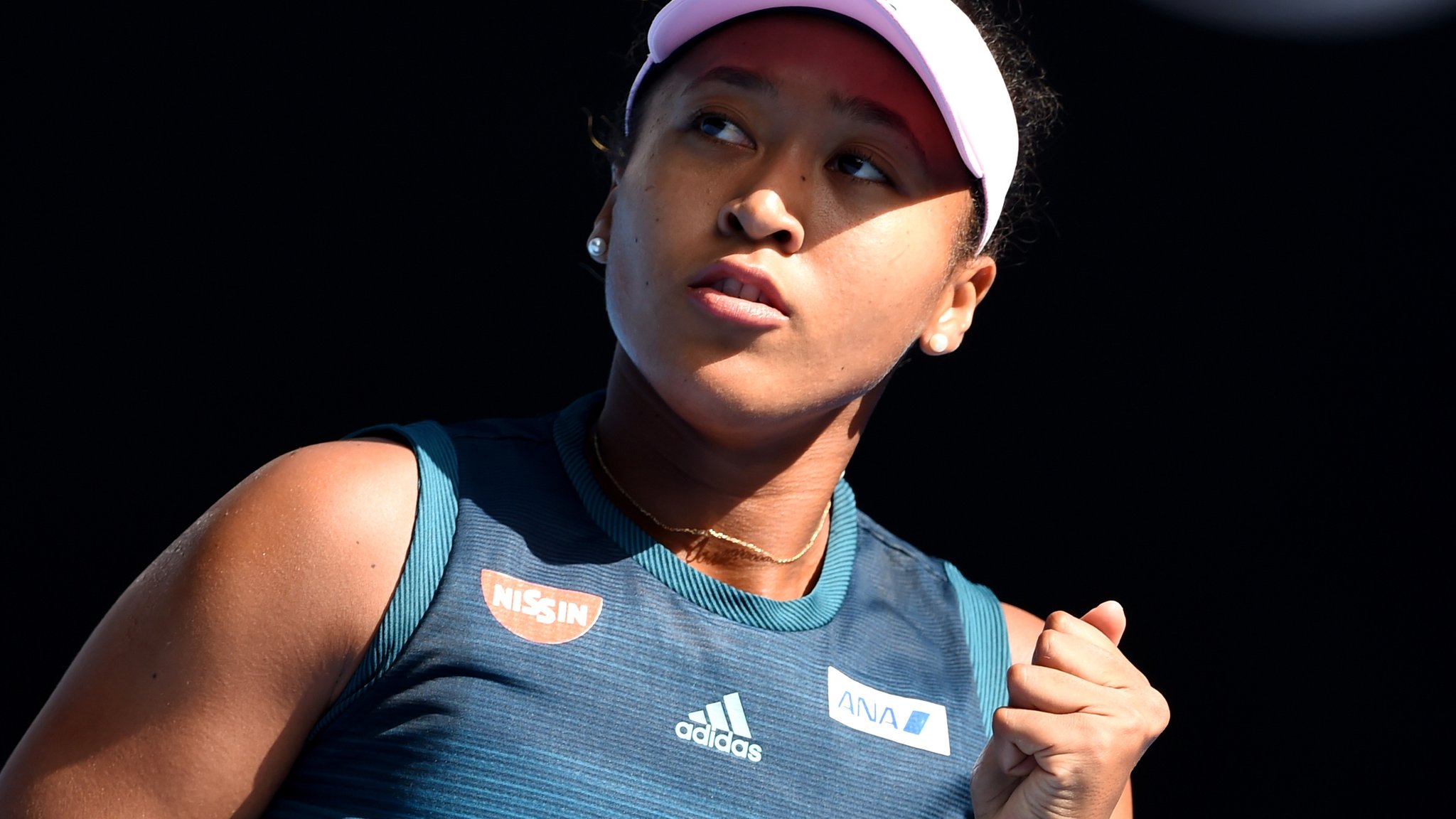 Australian Open 2019: Naomi Osaka beats Elina Svitolina to reach semi-finals