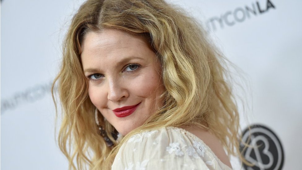 Drew Barrymore: EgyptAir article goes viral