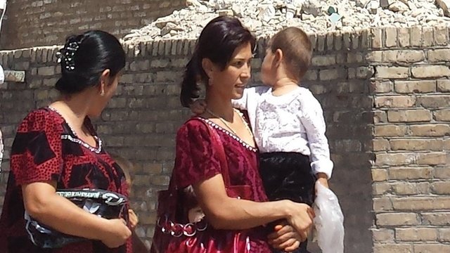 Biz ponytail porno bilan jangchilarmiz Femdom cuckold surati