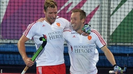 VIDEO: England thrash Spain to make semis
