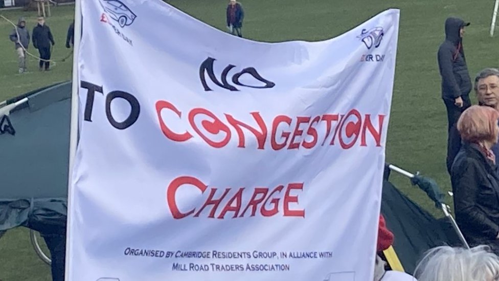 Protesters rally against city congestion charge
