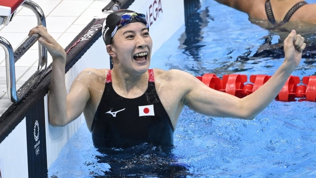 東京五輪】 競泳女子の大橋、金メダル獲得 400M個人メドレー - BBCニュース