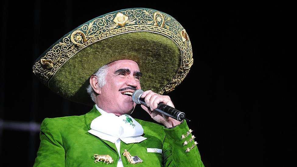 Perforación Descompostura fatiga Muere Vicente Fernández: 7 de las canciones más emblemáticas del "rey de  las rancheras" - BBC News Mundo