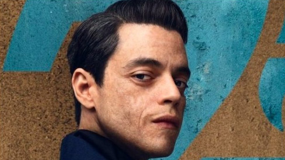 Көшірме аппаратындағы секс Жалаңаш аққұбалардың жеке суреттері