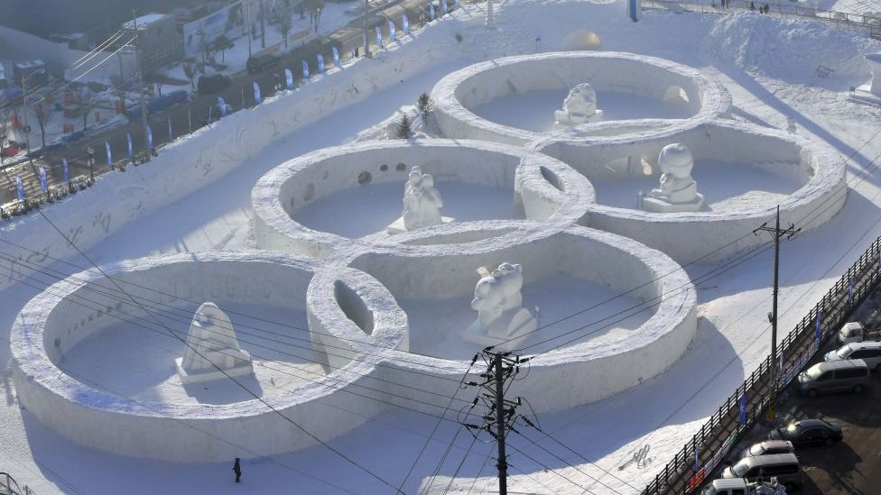 North and South Korea discuss sending art troupe to Winter Olympics