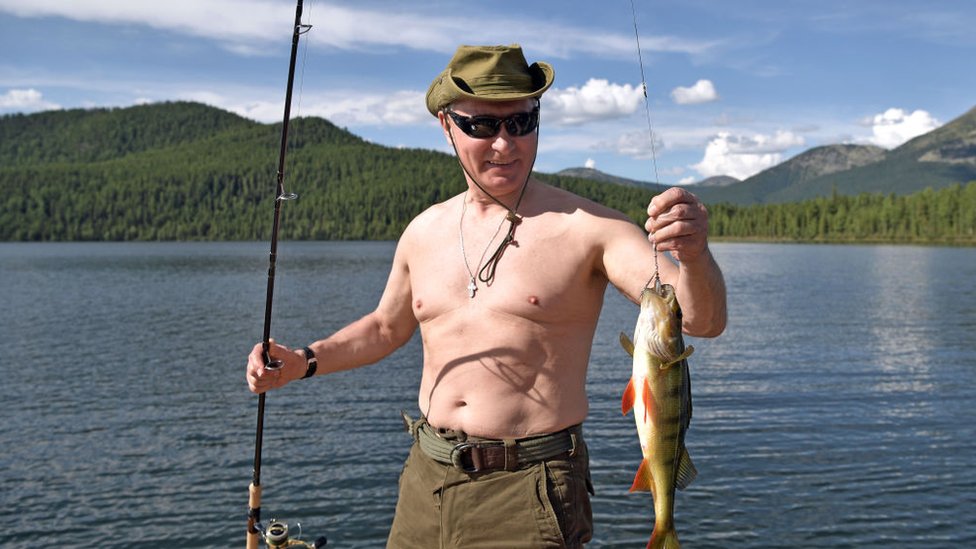Putin pescando