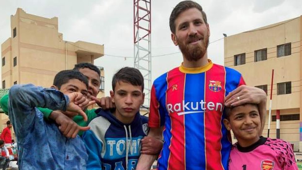 Lionel Messi avuga ko ibintu bigomba guhinduka muri FC Barcelona - BBC News  Gahuza